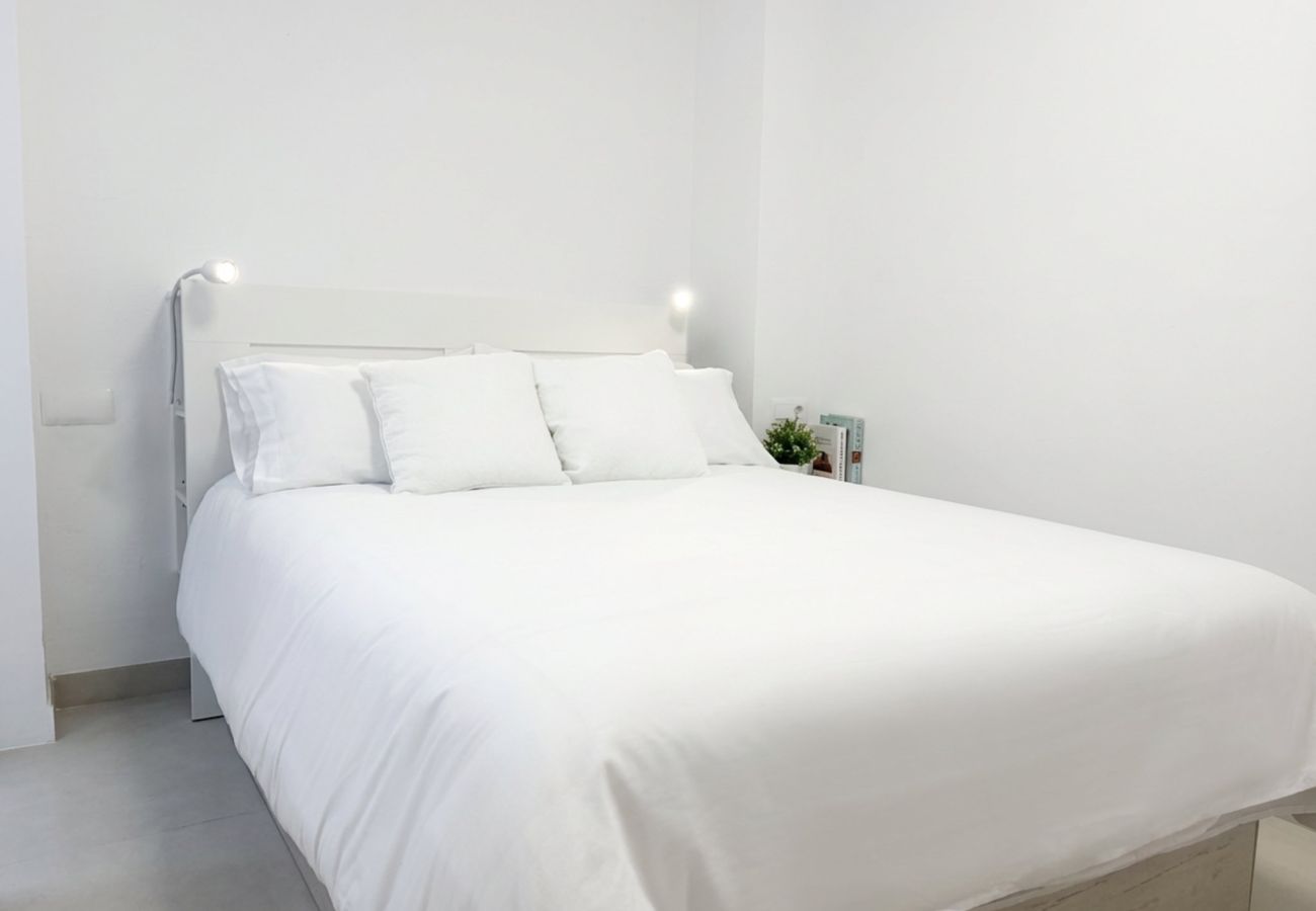 Rijhuis in Nerja - Casa Chica: Vakantiehuis met dakterras in Calle Cristo, Nerja