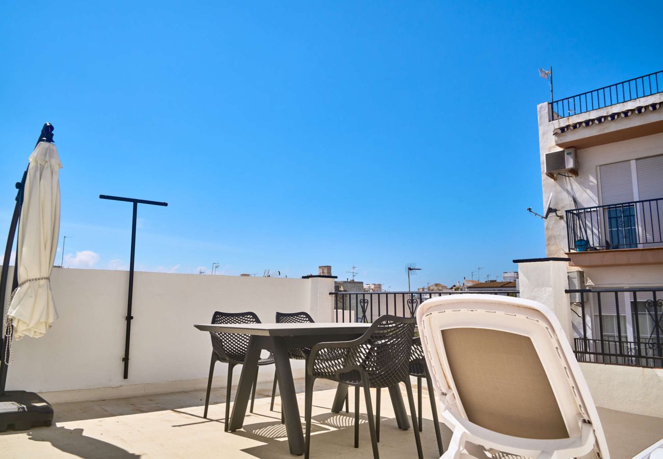 Rijhuis in Nerja - Casa Chica: Vakantiehuis met dakterras in Calle Cristo, Nerja