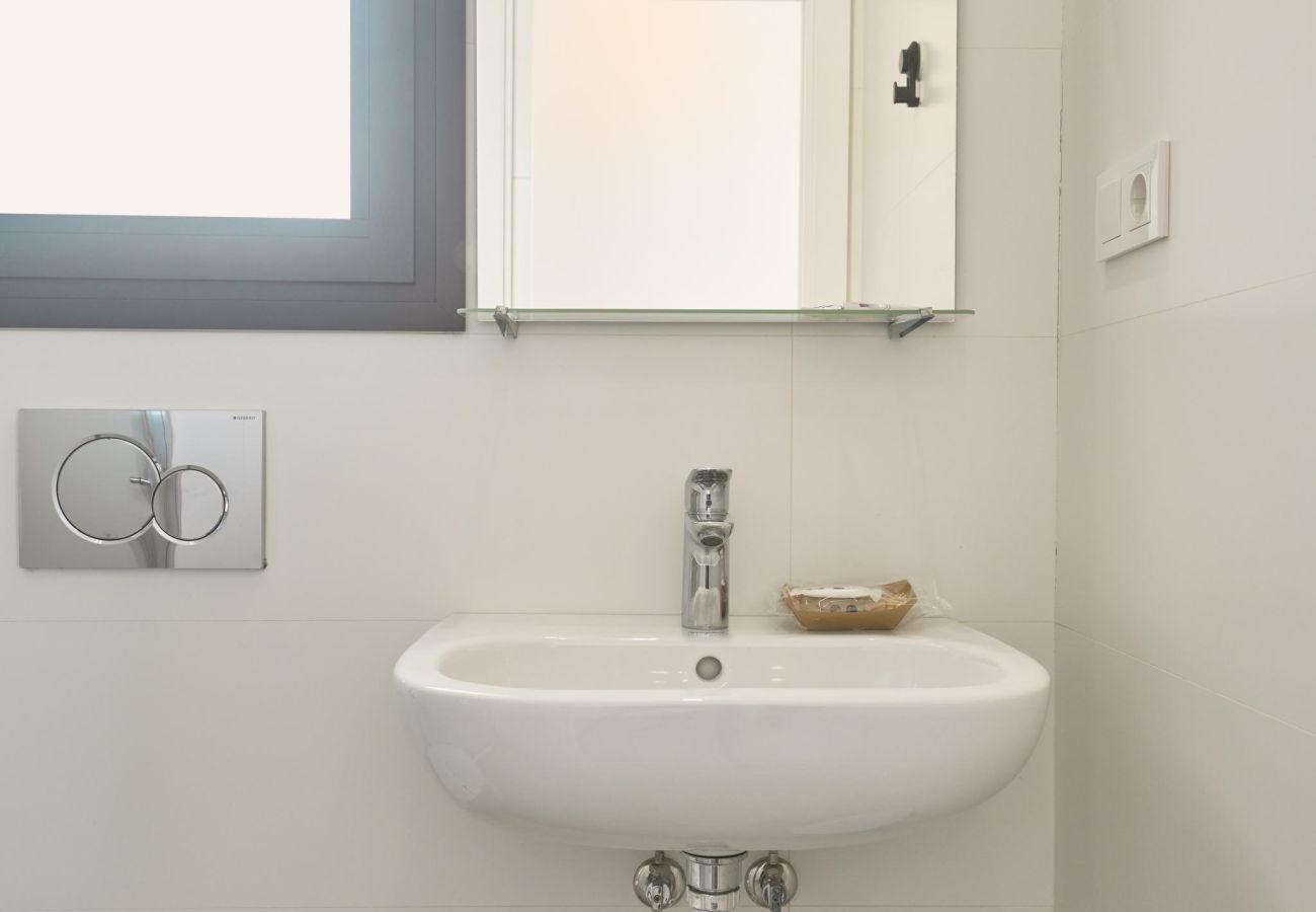 Appartement in Nerja - Penthouse Balcón del Mar D4: 3 Terrassen & Verwarmd Zwembad