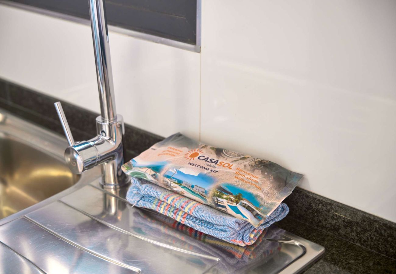 Appartement in Nerja - Penthouse Balcón del Mar D4: 3 Terrassen & Verwarmd Zwembad