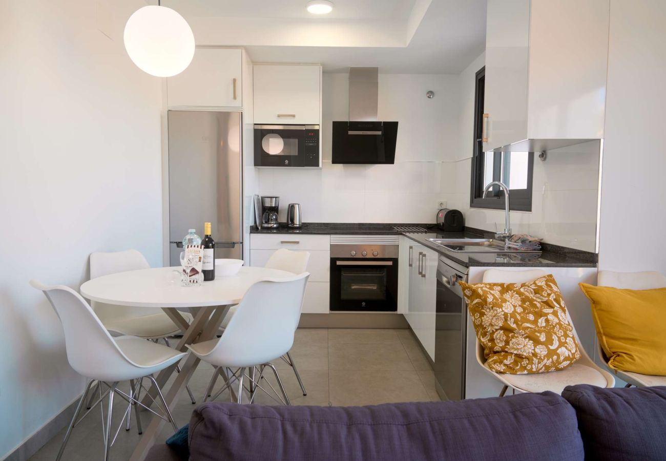 Appartement in Nerja - Penthouse Balcón del Mar D4: 3 Terrassen & Verwarmd Zwembad