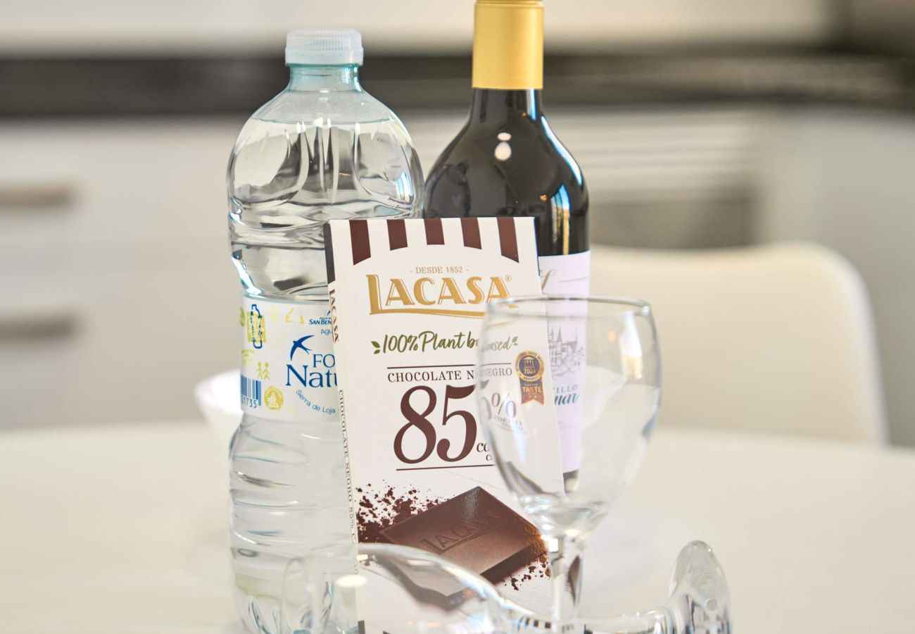 Appartement in Nerja - Penthouse Balcón del Mar D4: 3 Terrassen & Verwarmd Zwembad