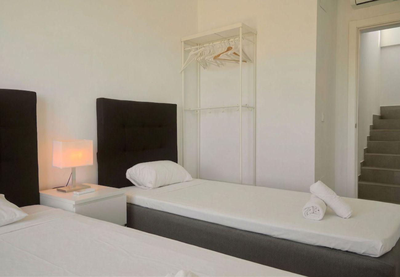 Appartement in Nerja - Penthouse Balcon del Mar D4: 3 Terrassen & Verwarmd Zwembad