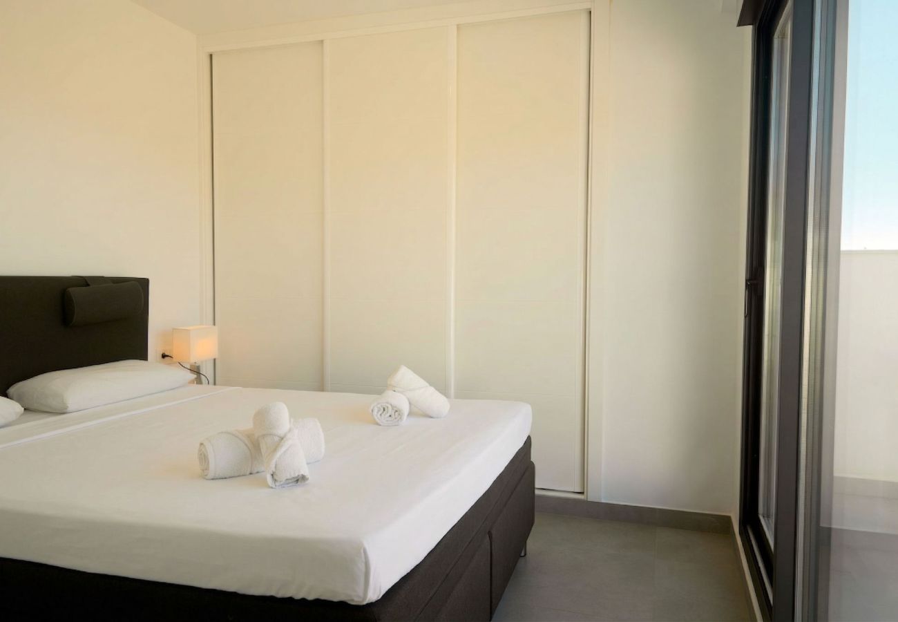 Appartement in Nerja - Penthouse Balcon del Mar D4: 3 Terrassen & Verwarmd Zwembad