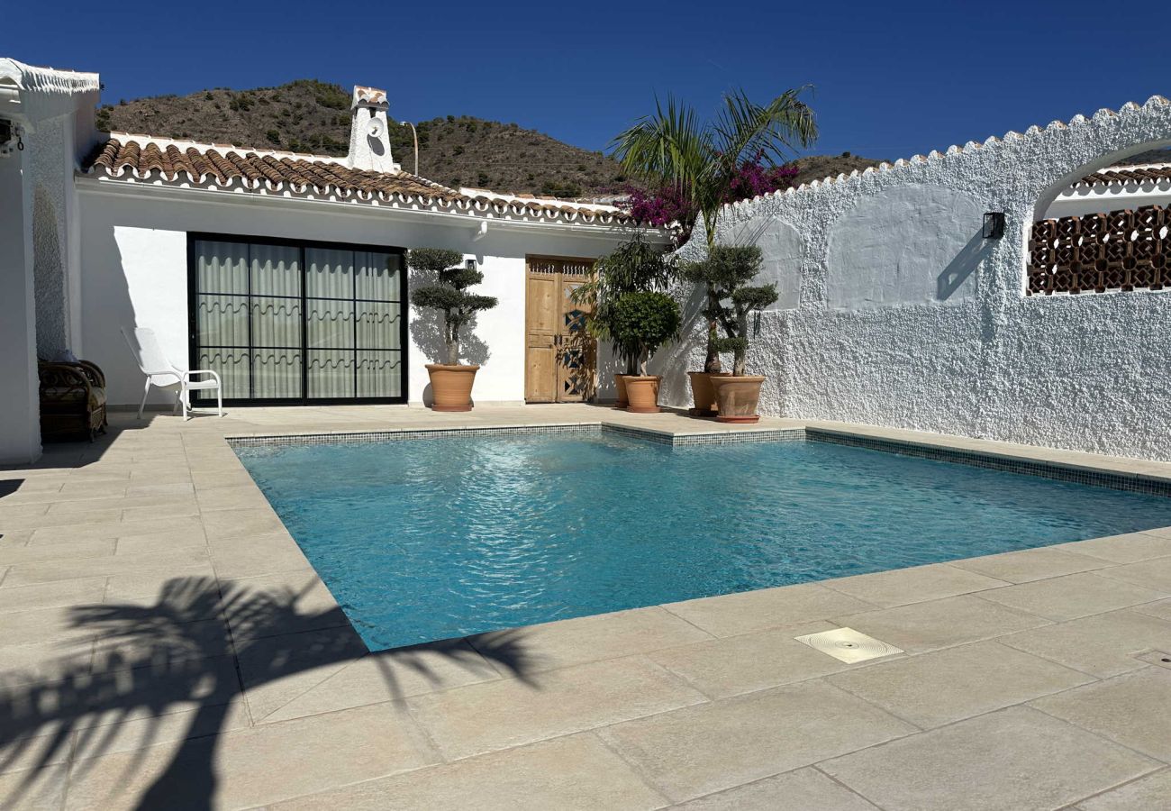 Villa in Nerja - Villa Jackson (La Casita): Villa met privézwembad in Fuente del Badén, Nerja