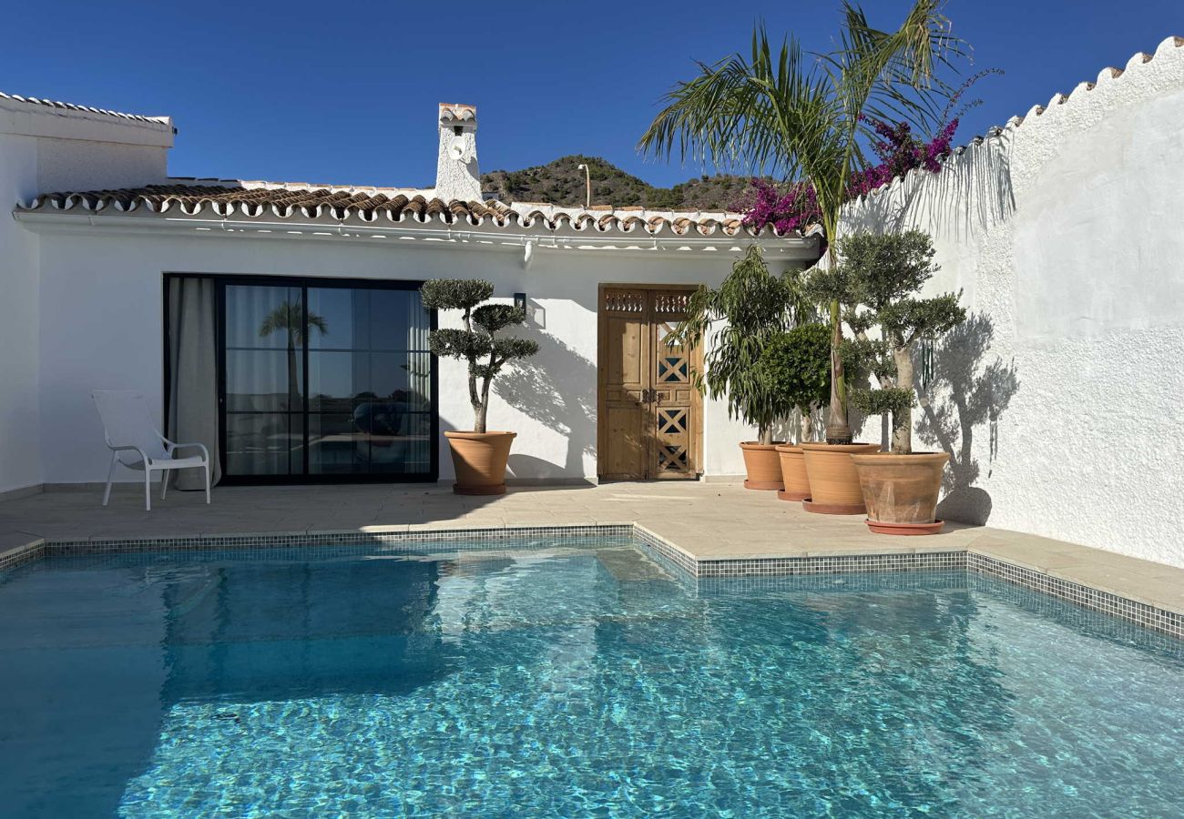 Villa in Nerja - Villa Jackson (La Casita): Villa met privézwembad in Fuente del Badén, Nerja