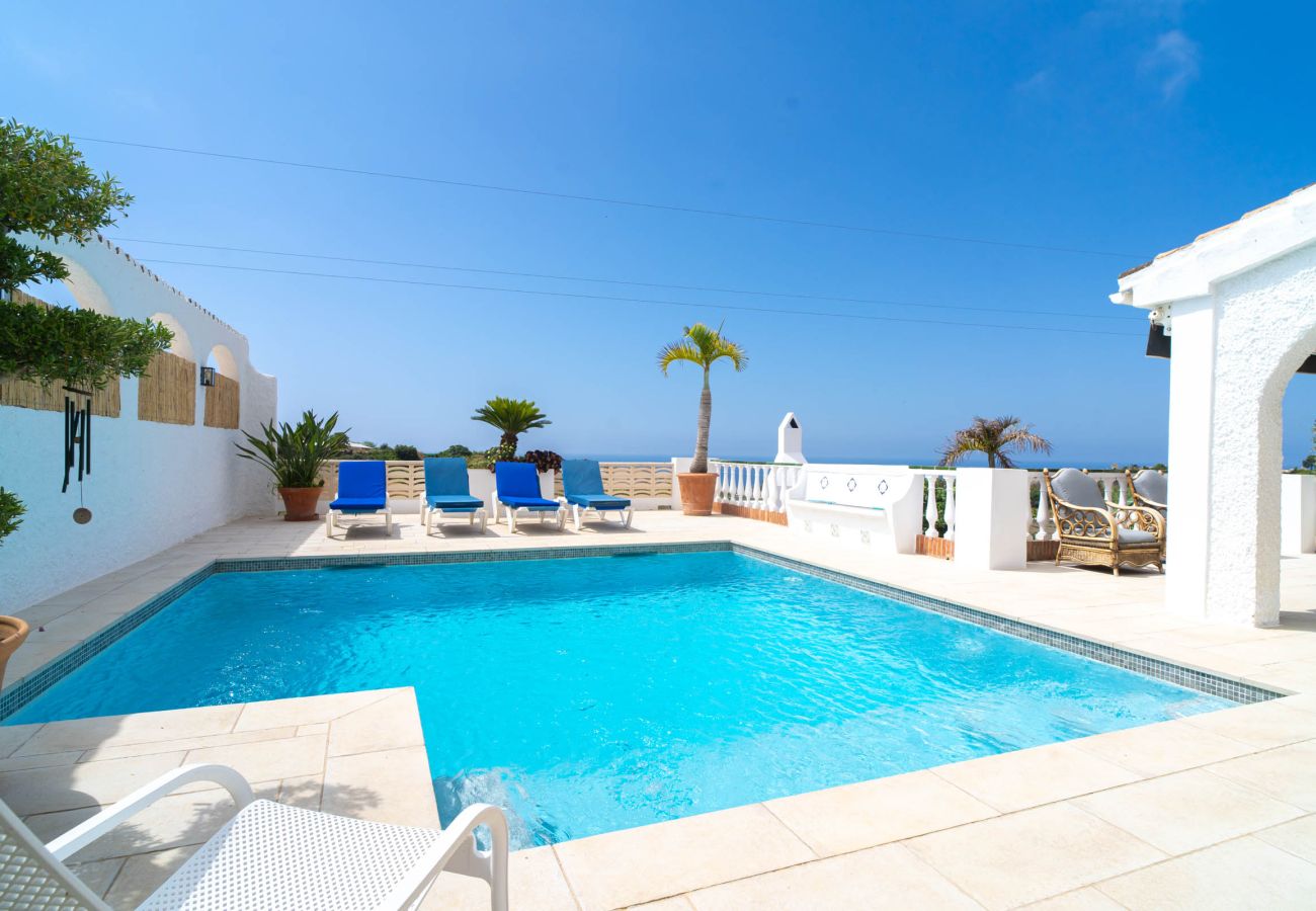 Villa in Nerja - Villa La Casita: Villa met privézwembad in Fuente del Badén, Nerja