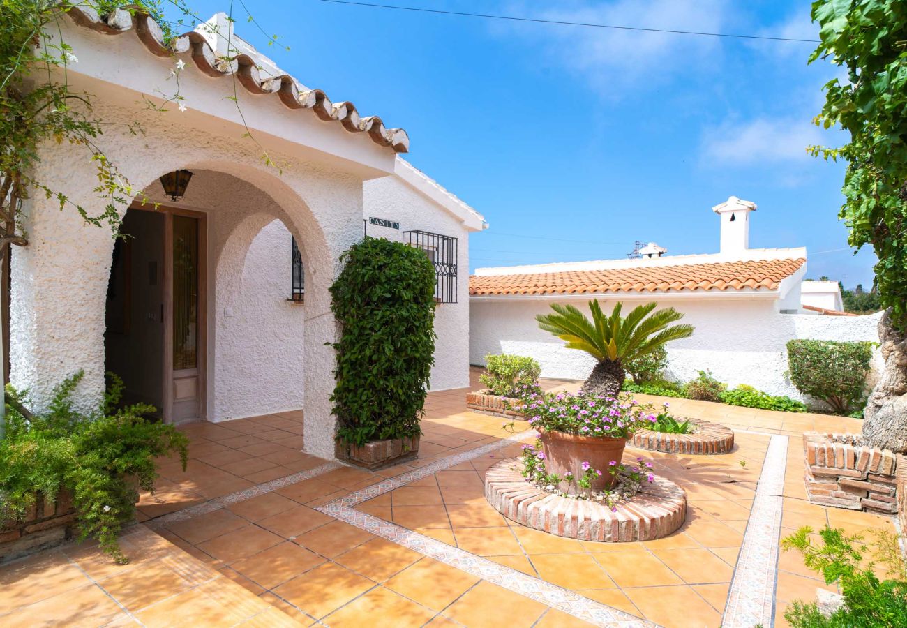 Villa in Nerja - Villa La Casita: Villa met privézwembad in Fuente del Badén, Nerja
