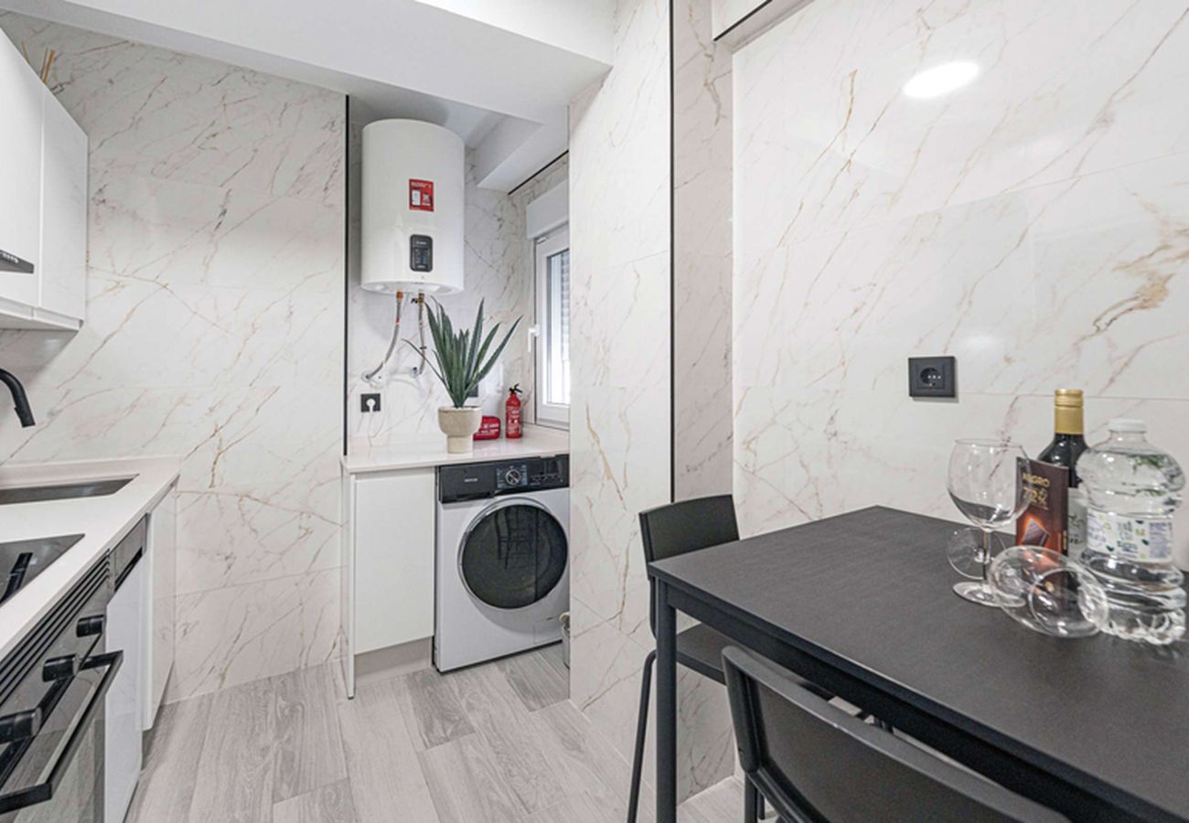 Appartement in Nerja - Centro Life 3A: Appartement in het Centrum van Nerja, 300m van Balcon de Europa