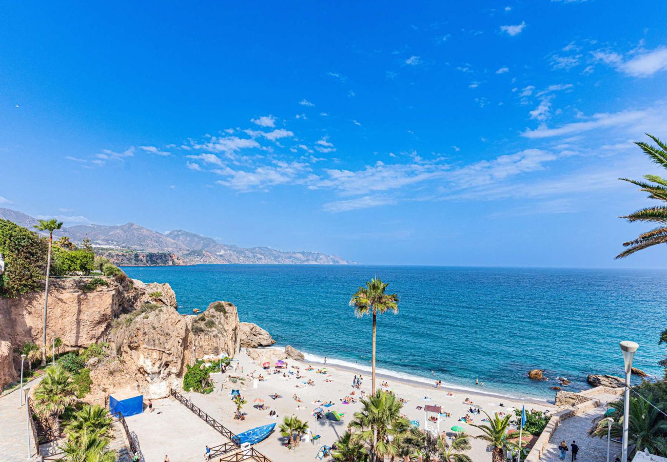 Appartement in Nerja - Centro Life 3A: Appartement in het Centrum van Nerja, 300m van Balcon de Europa