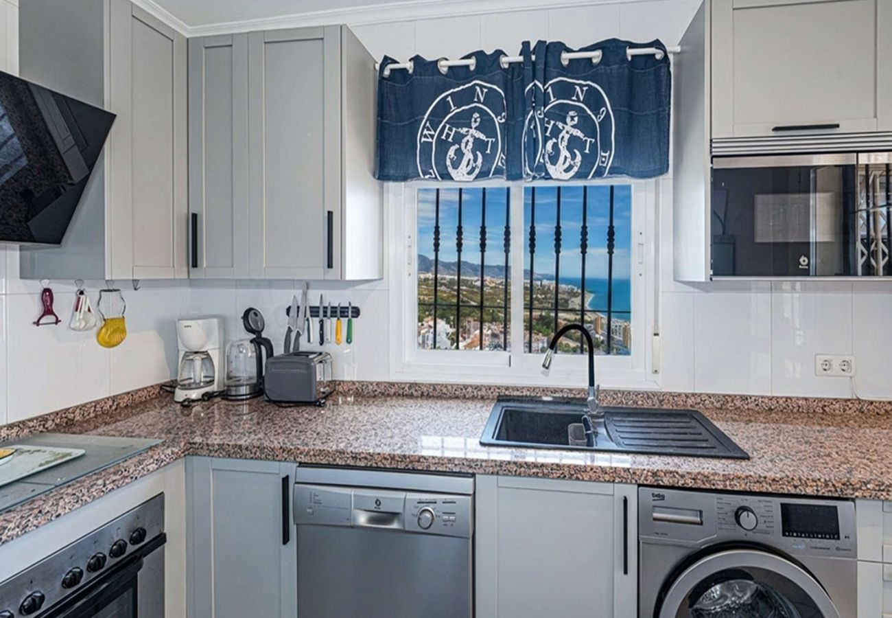 Villa in Nerja - Villa Punta Lara 15: Villa met Privézwembad voor 5 met Zeezicht, Nerja