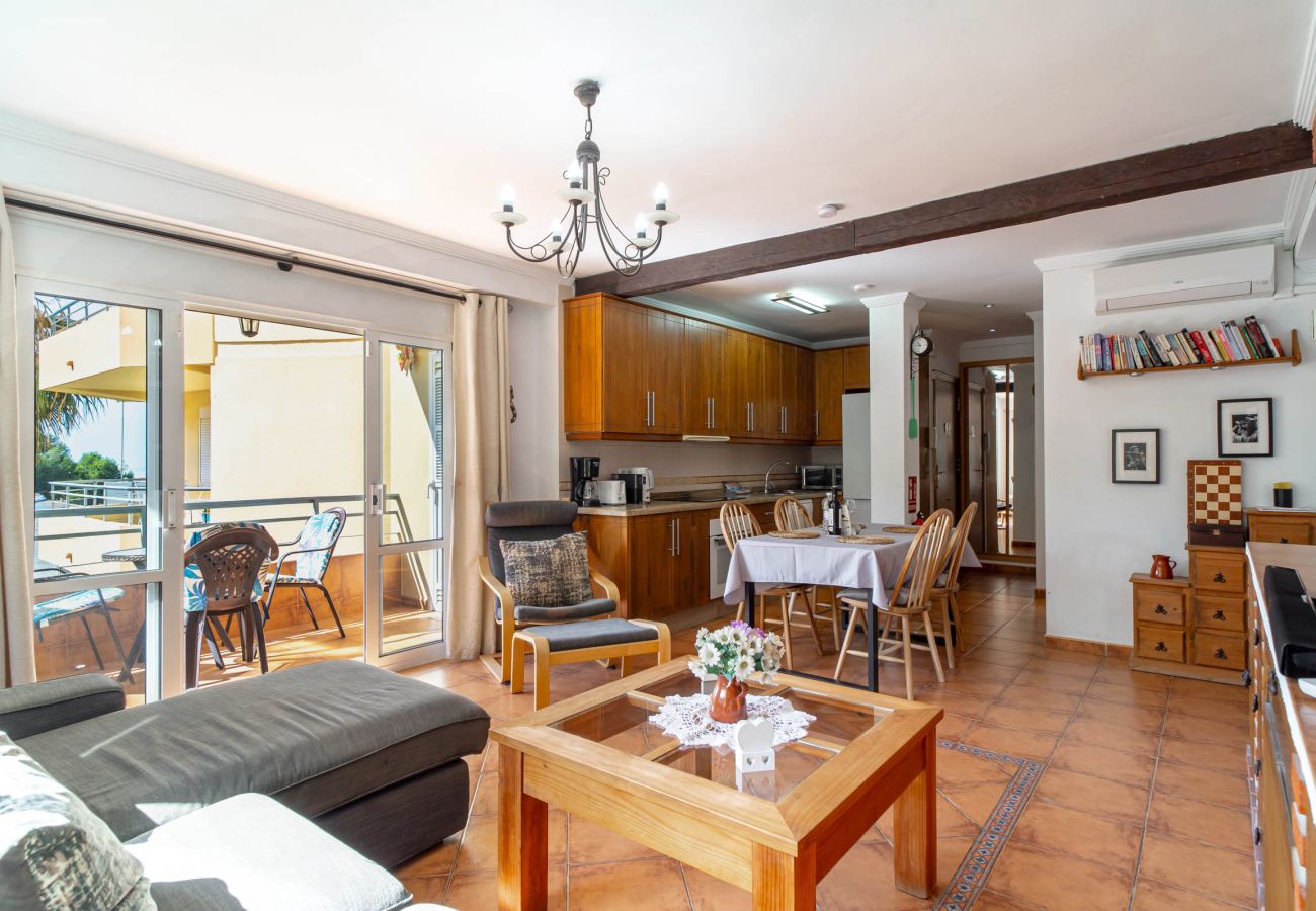 Appartement in Nerja - Tahiti 2 7: Familieappartement voor 4 personen aan het strand van Burriana in Nerja
