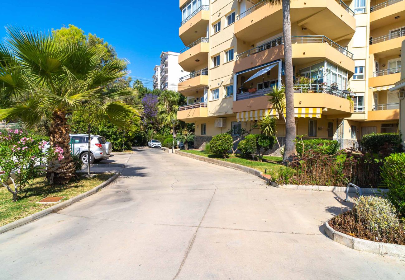 Appartement in Nerja - Tahiti 2 7: Familieappartement voor 4 personen aan het strand van Burriana in Nerja