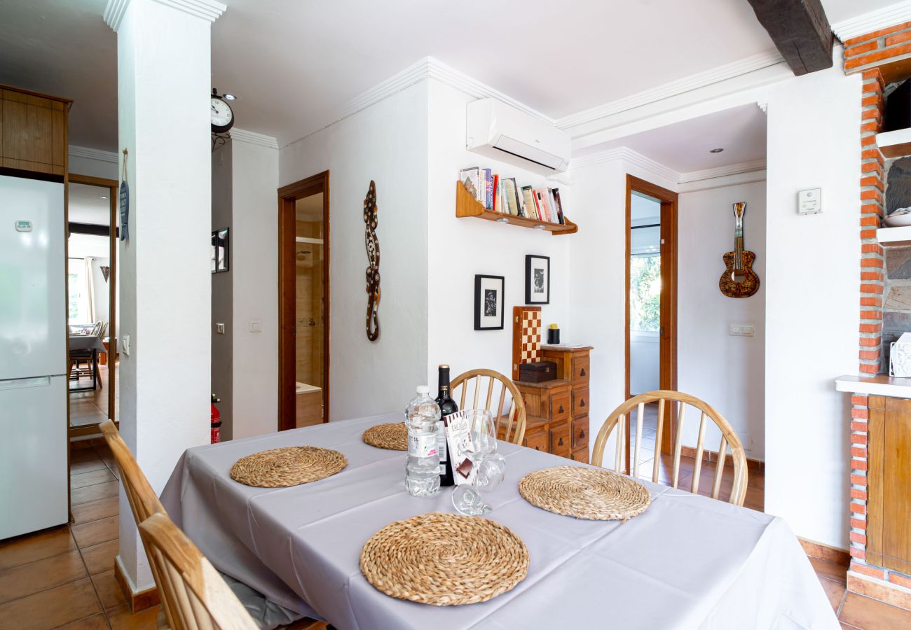 Appartement in Nerja - Tahiti 2 7: Familieappartement voor 4 personen aan het strand van Burriana in Nerja