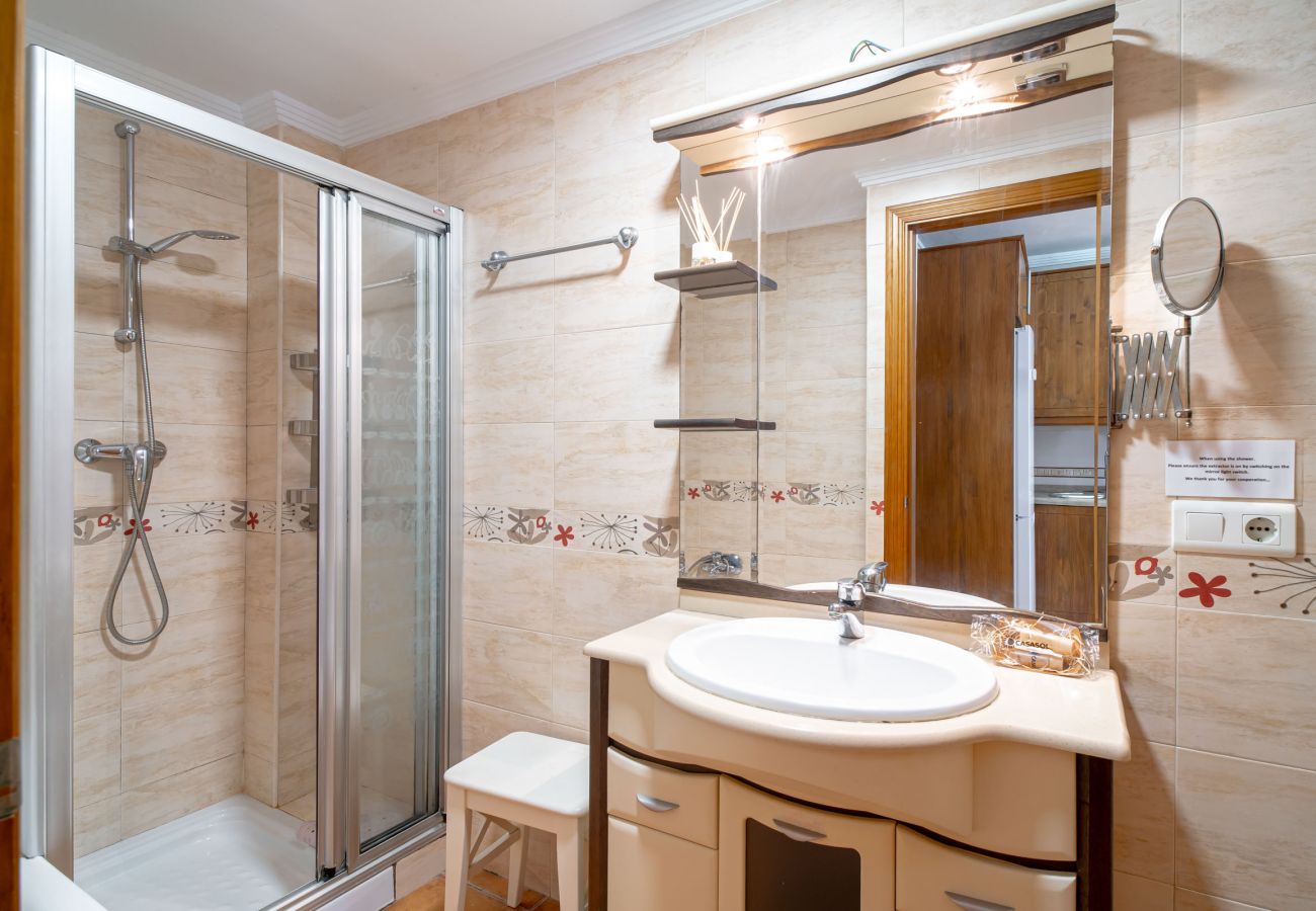 Appartement in Nerja - Tahiti 2 7: Familieappartement voor 4 personen aan het strand van Burriana in Nerja