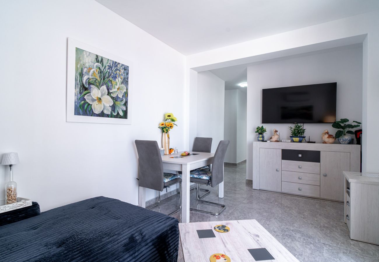 Appartement in Nerja - Chaparil Seaview - Apartment für Paare nahe Strand Torrecilla
