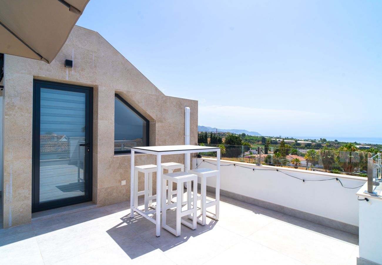 Villa in Nerja - Casa Mezcal - Villa voor 4 personen met privézwembad en jacuzzi in Nerja