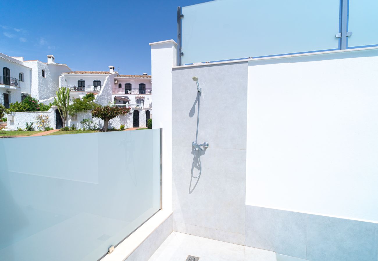 Villa in Nerja - Casa Mezcal - Villa voor 4 personen met privézwembad en jacuzzi in Nerja