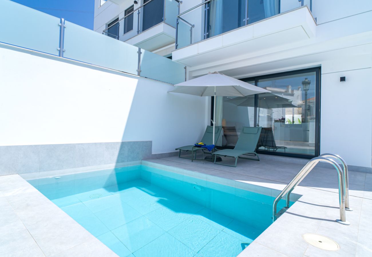 Villa in Nerja - Casa Mezcal - Villa voor 4 personen met privézwembad en jacuzzi in Nerja