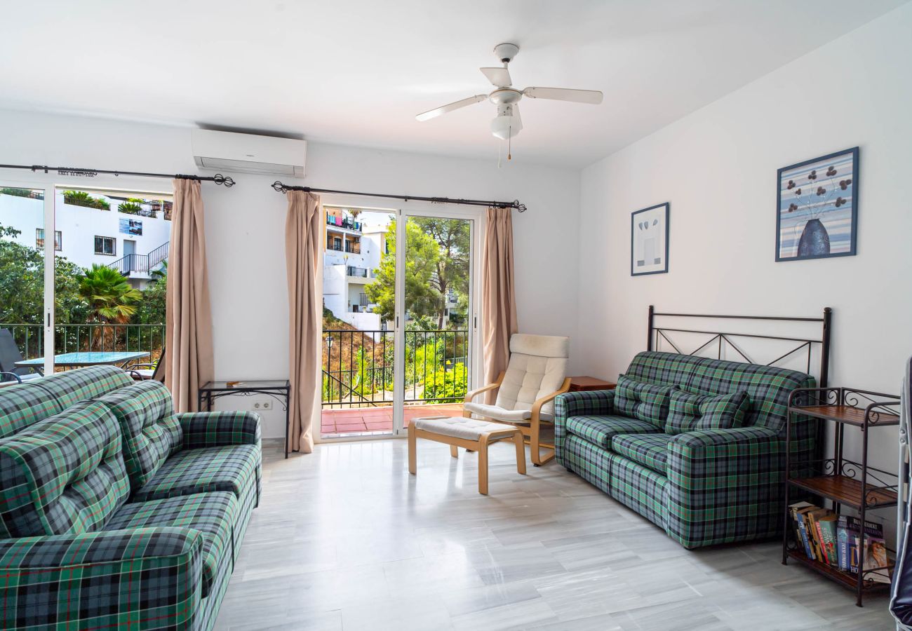 Rijhuis in Nerja - Las Flores de Burriana 5 by Casasol