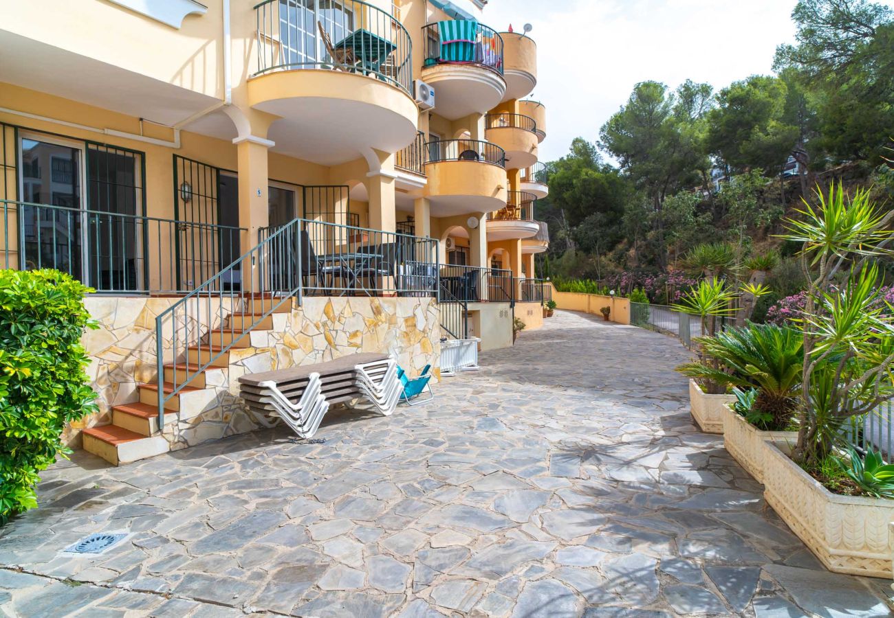 Rijhuis in Nerja - Las Flores de Burriana 5 by Casasol